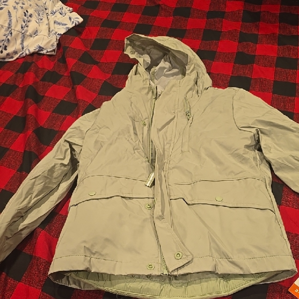 ❤️5/$25 New Light Green Hooded Jacket